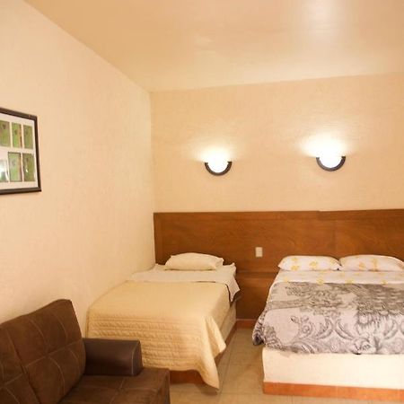 Hotel Cuauhtemoc Querétaro Esterno foto