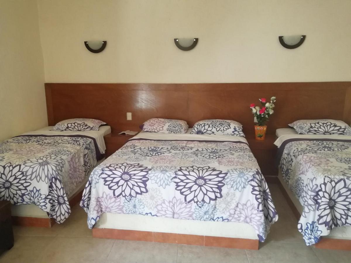 Hotel Cuauhtemoc Querétaro Esterno foto