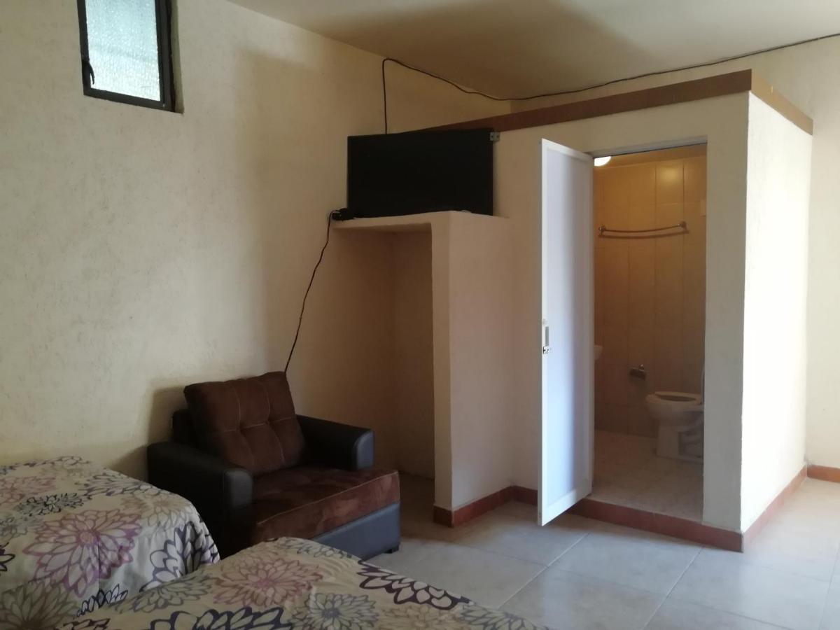 Hotel Cuauhtemoc Querétaro Esterno foto