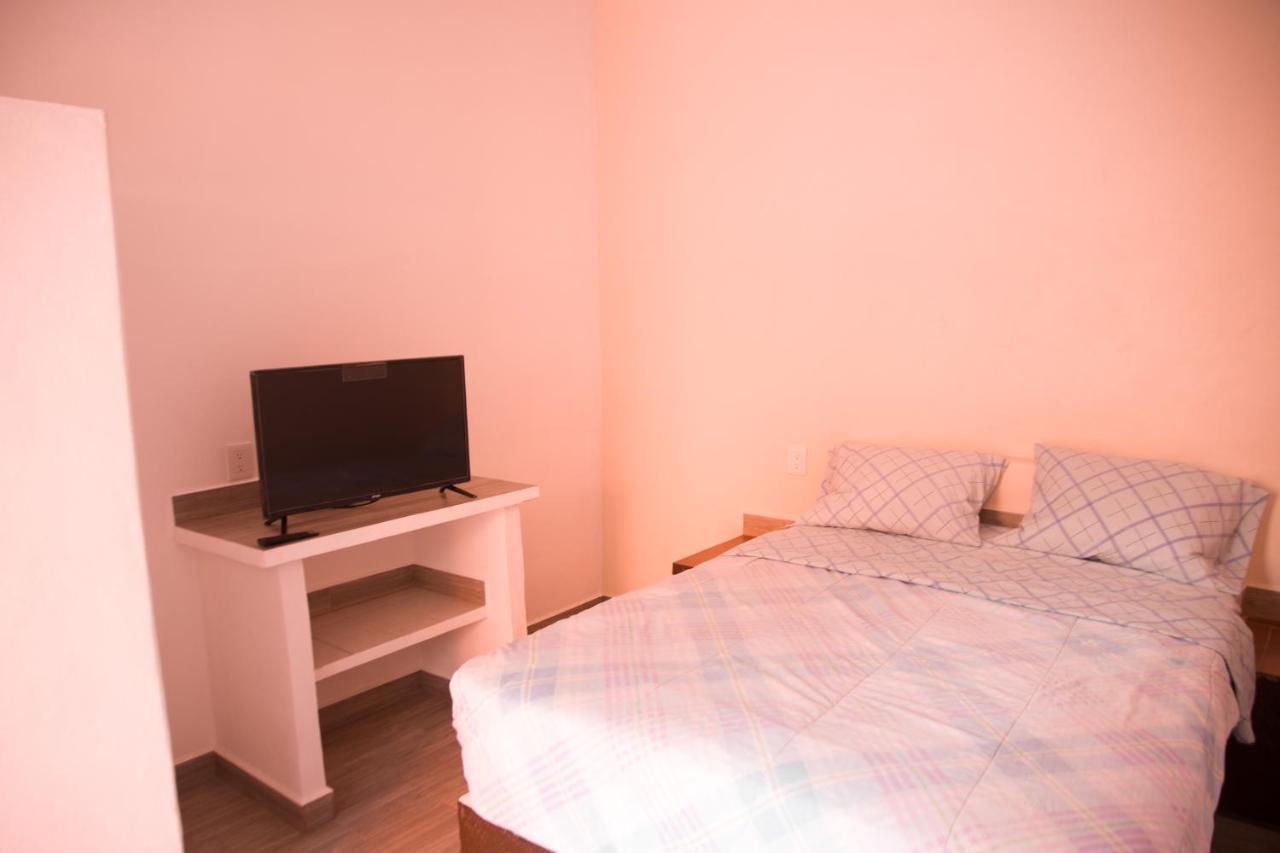 Hotel Cuauhtemoc Querétaro Esterno foto