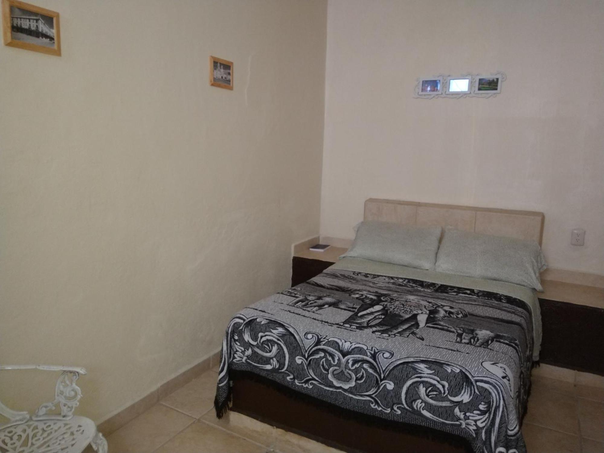 Hotel Cuauhtemoc Querétaro Esterno foto